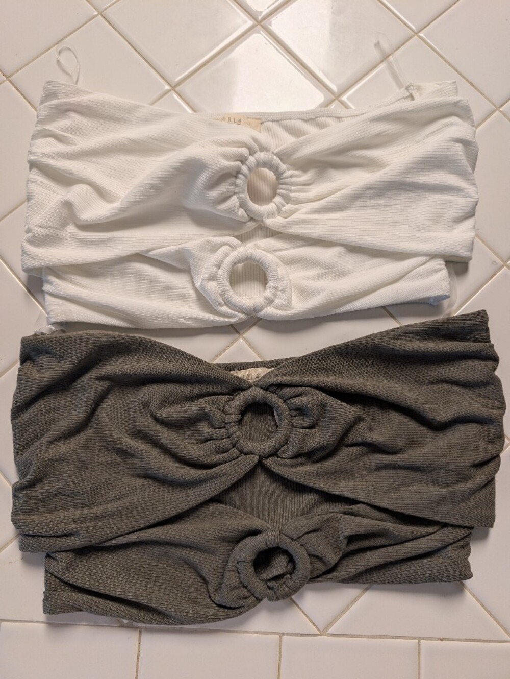 ILLA ILLA White and Gray Ribbed Double O-Ring Crop Tops